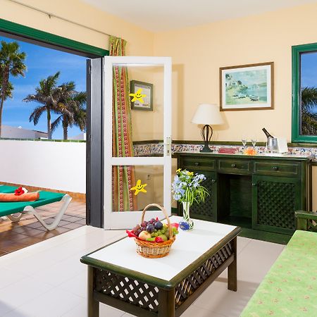 カレタ・デ・フステPuerto Caletaアパートメント エクステリア 写真